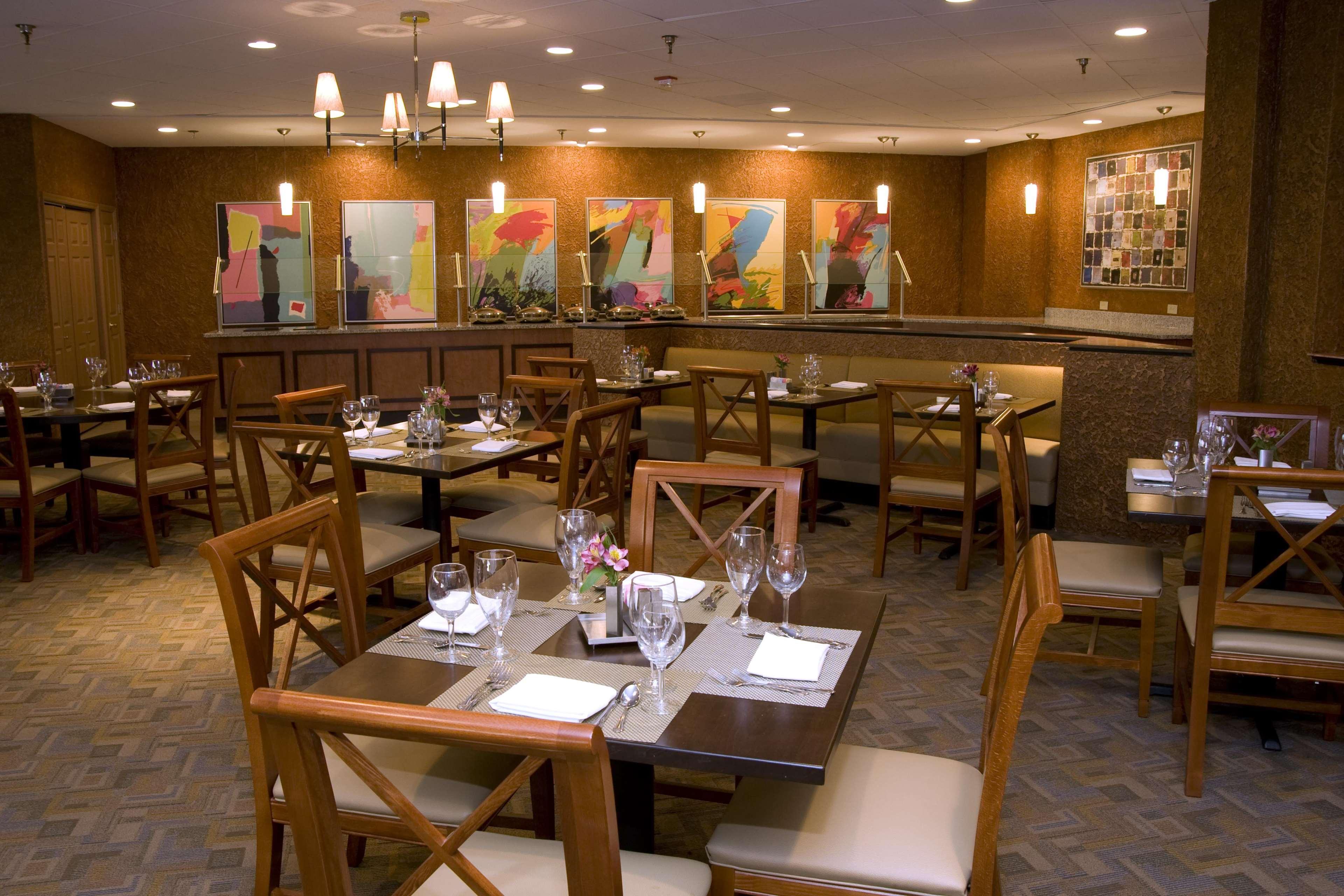Doubletree By Hilton St. Louis At Westport Ξενοδοχείο Maryland Heights Εστιατόριο φωτογραφία