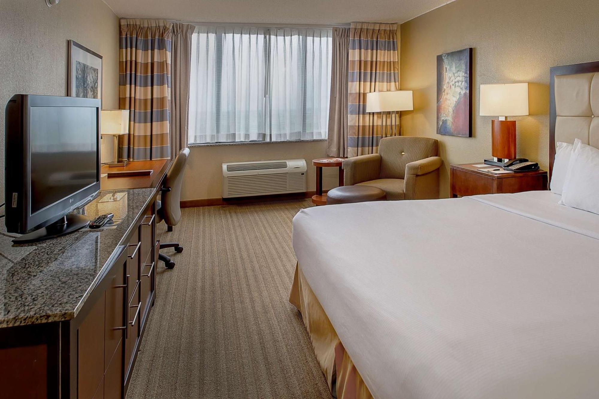 Doubletree By Hilton St. Louis At Westport Ξενοδοχείο Maryland Heights Εξωτερικό φωτογραφία